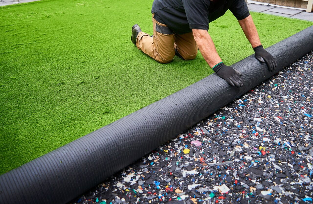 Installing pet-friendly artificial turf in Mississauga